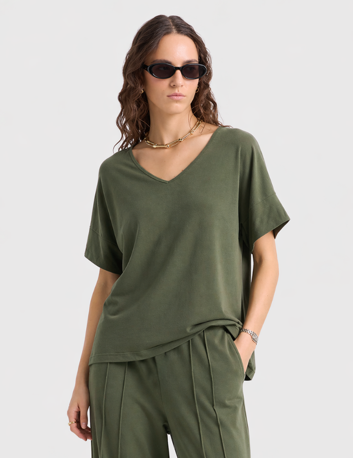 Polo Bonnie Relax - Cuello V