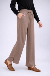 pantalón clásico taupe gamuza