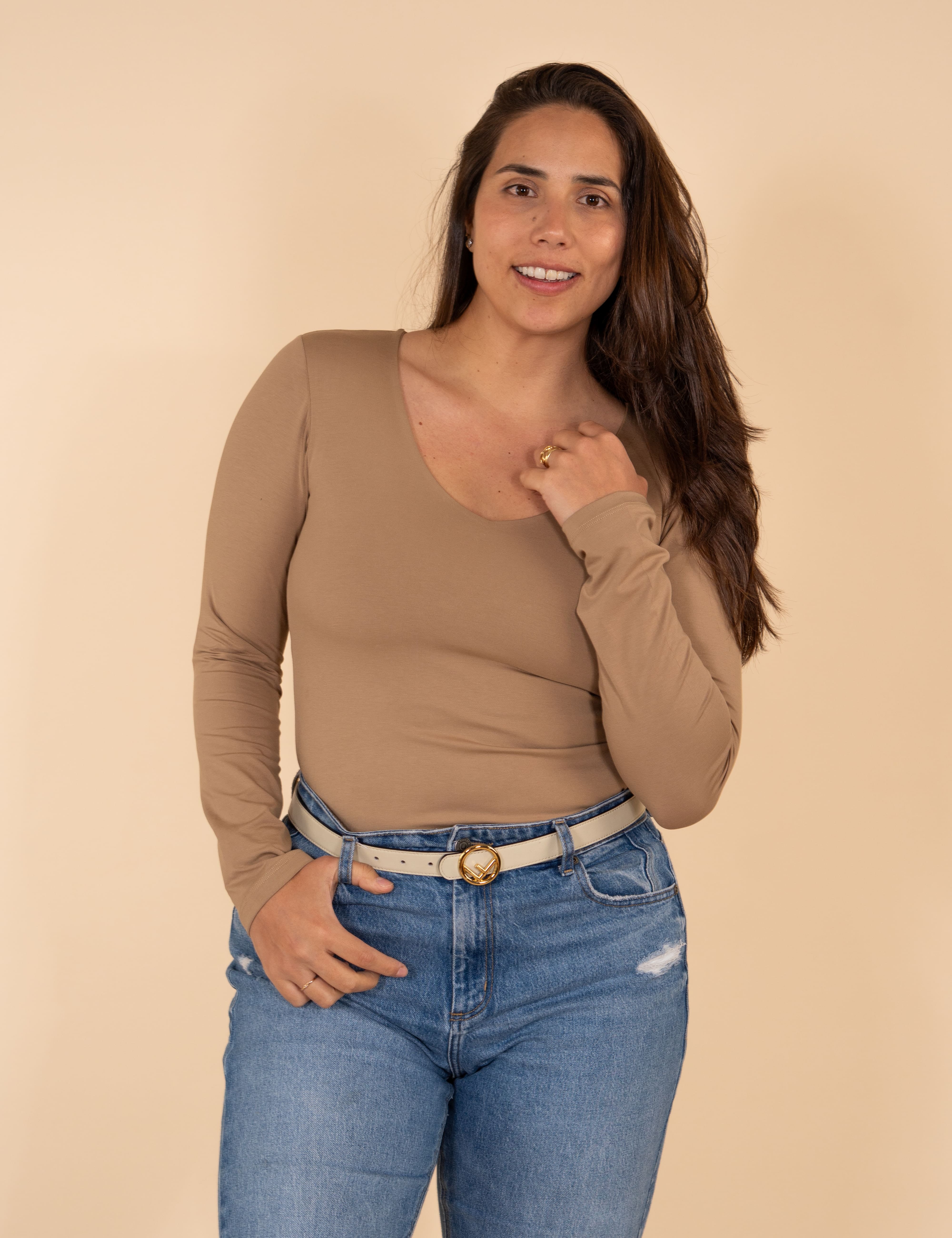 Polo Valeria Manga Larga - Modelador - Cuello V