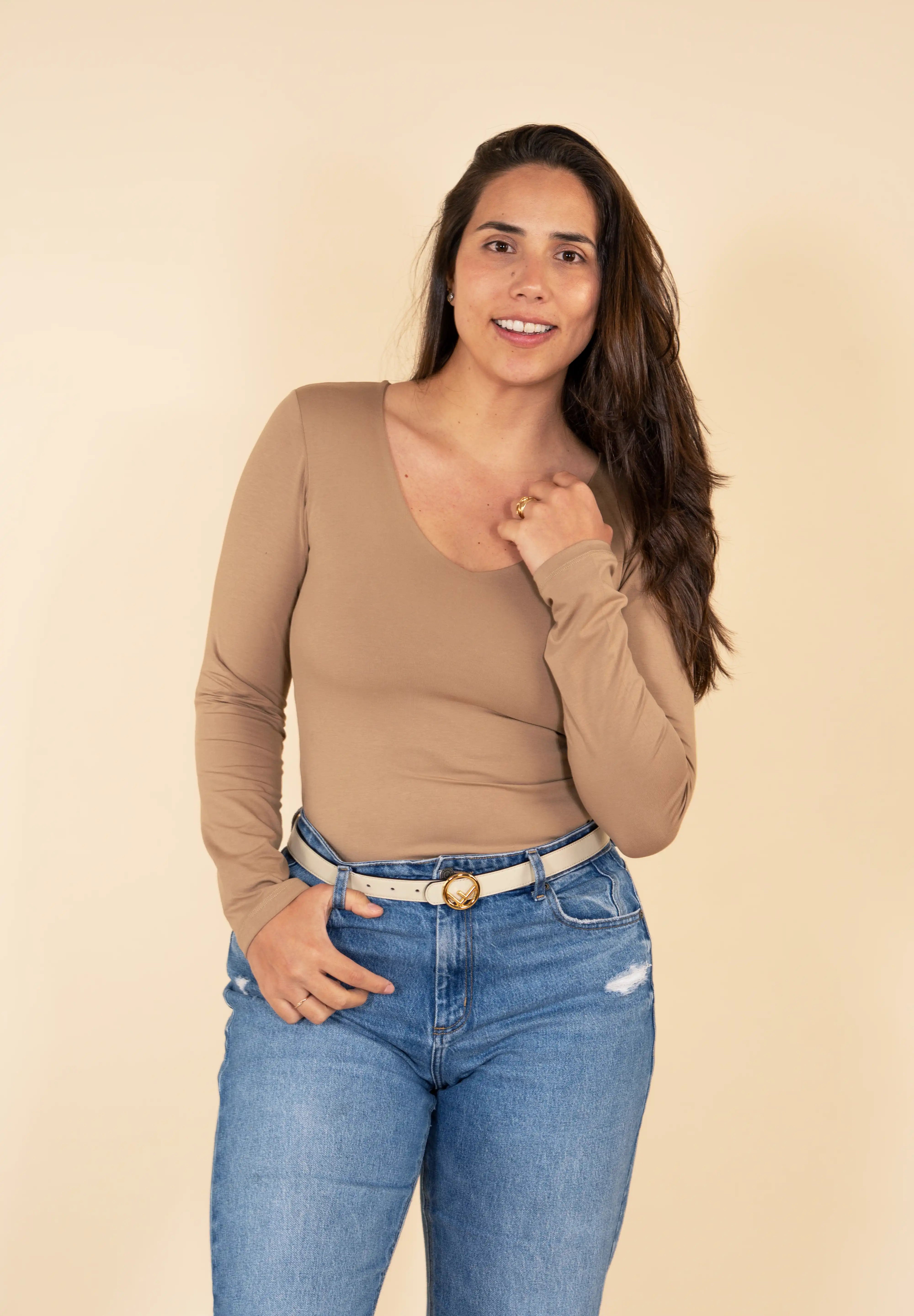 Polo Valeria Manga Larga - Cuello V - Modelador