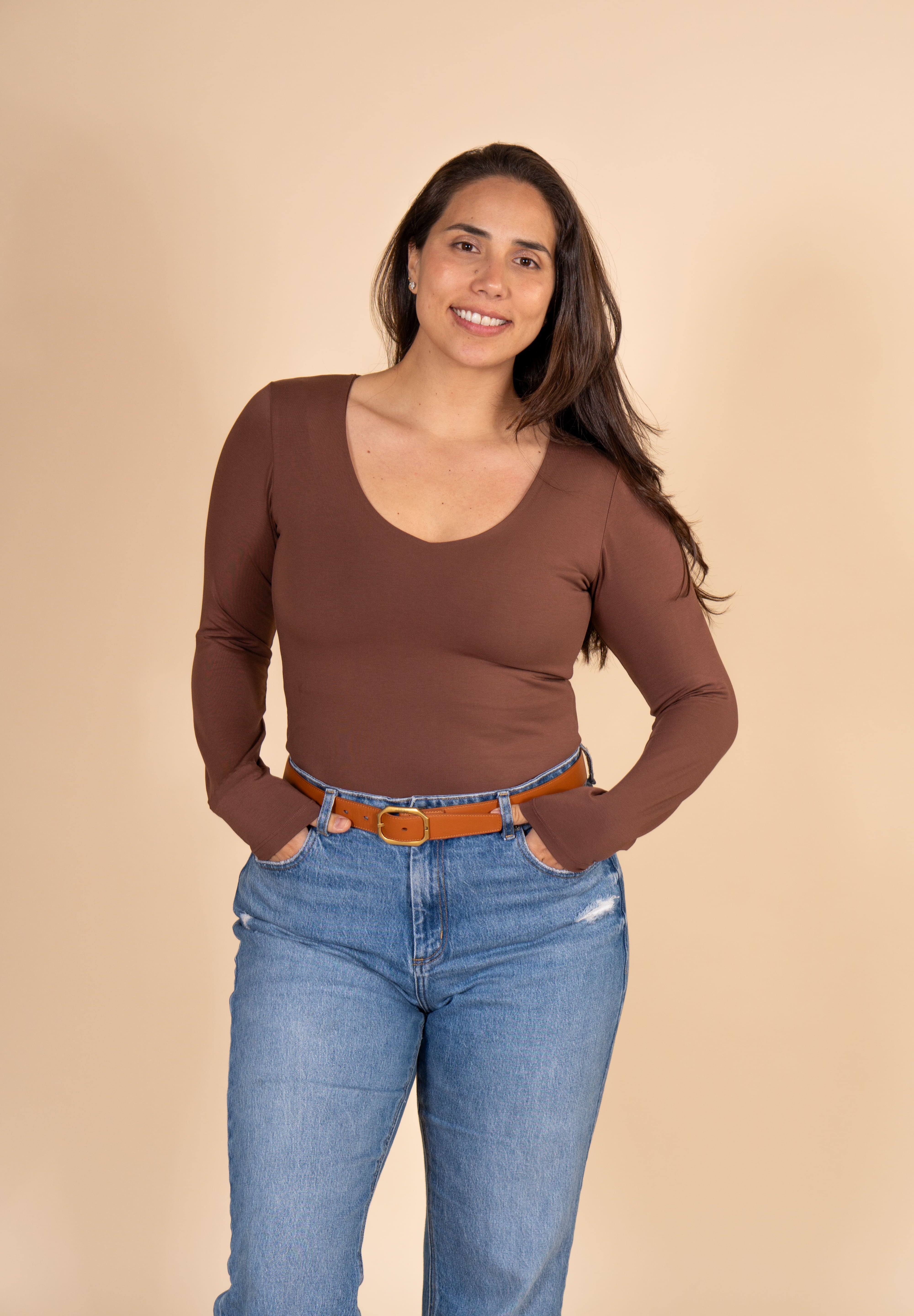 Polo Valeria Manga Larga - Modelador - Cuello V