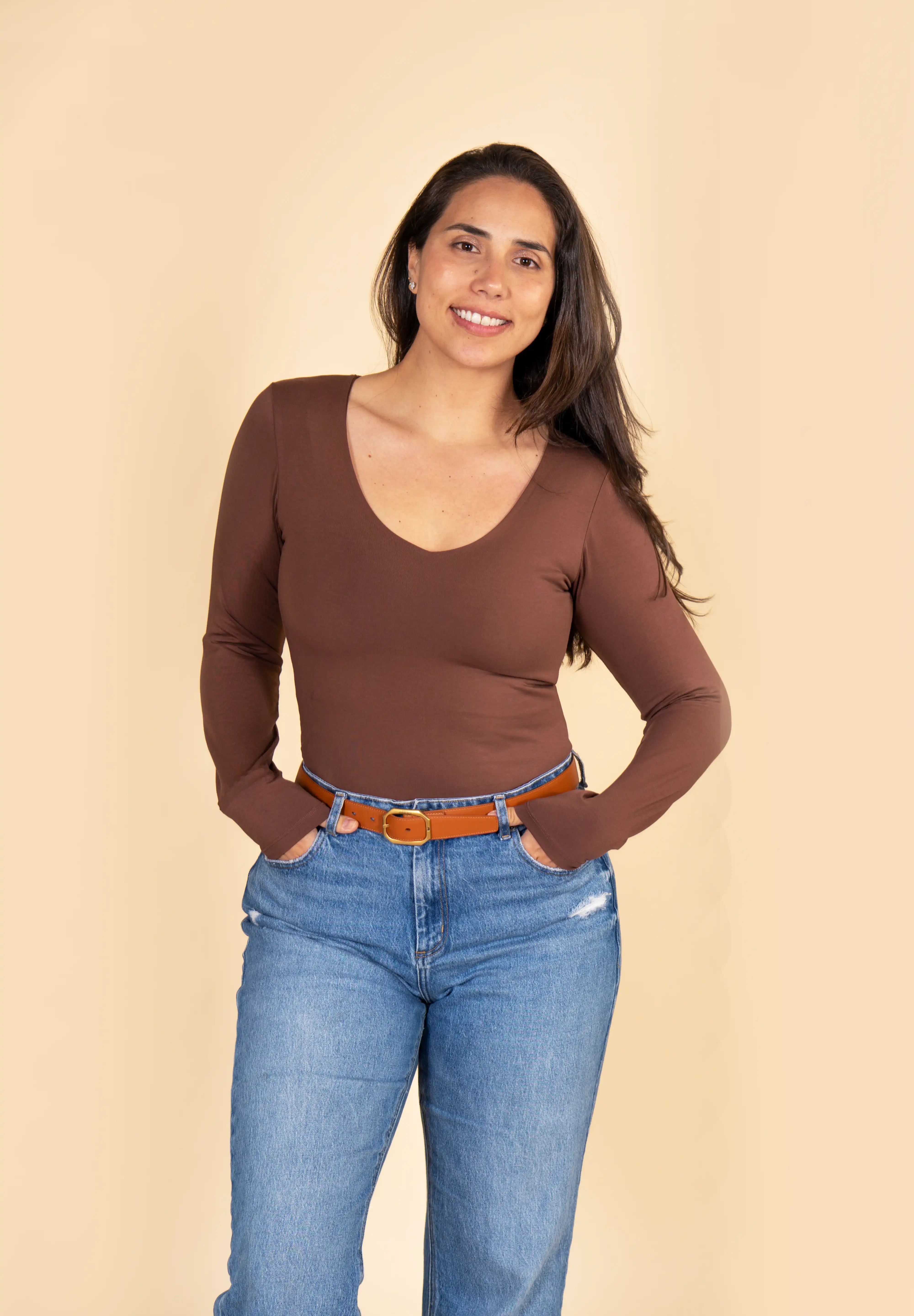 Polo Valeria Manga Larga - Cuello V - Modelador