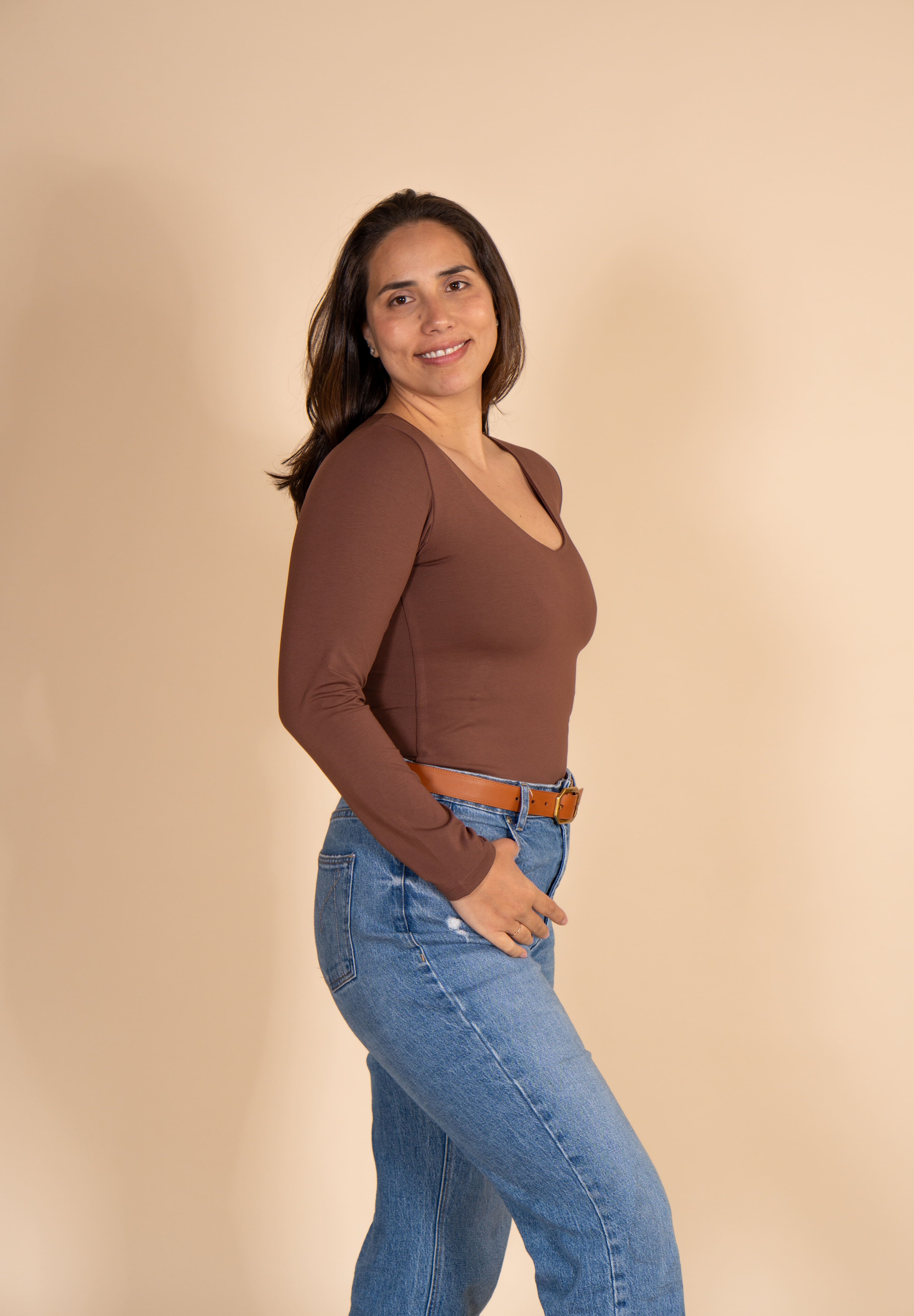 Polo Valeria Manga Larga - Modelador - Cuello V