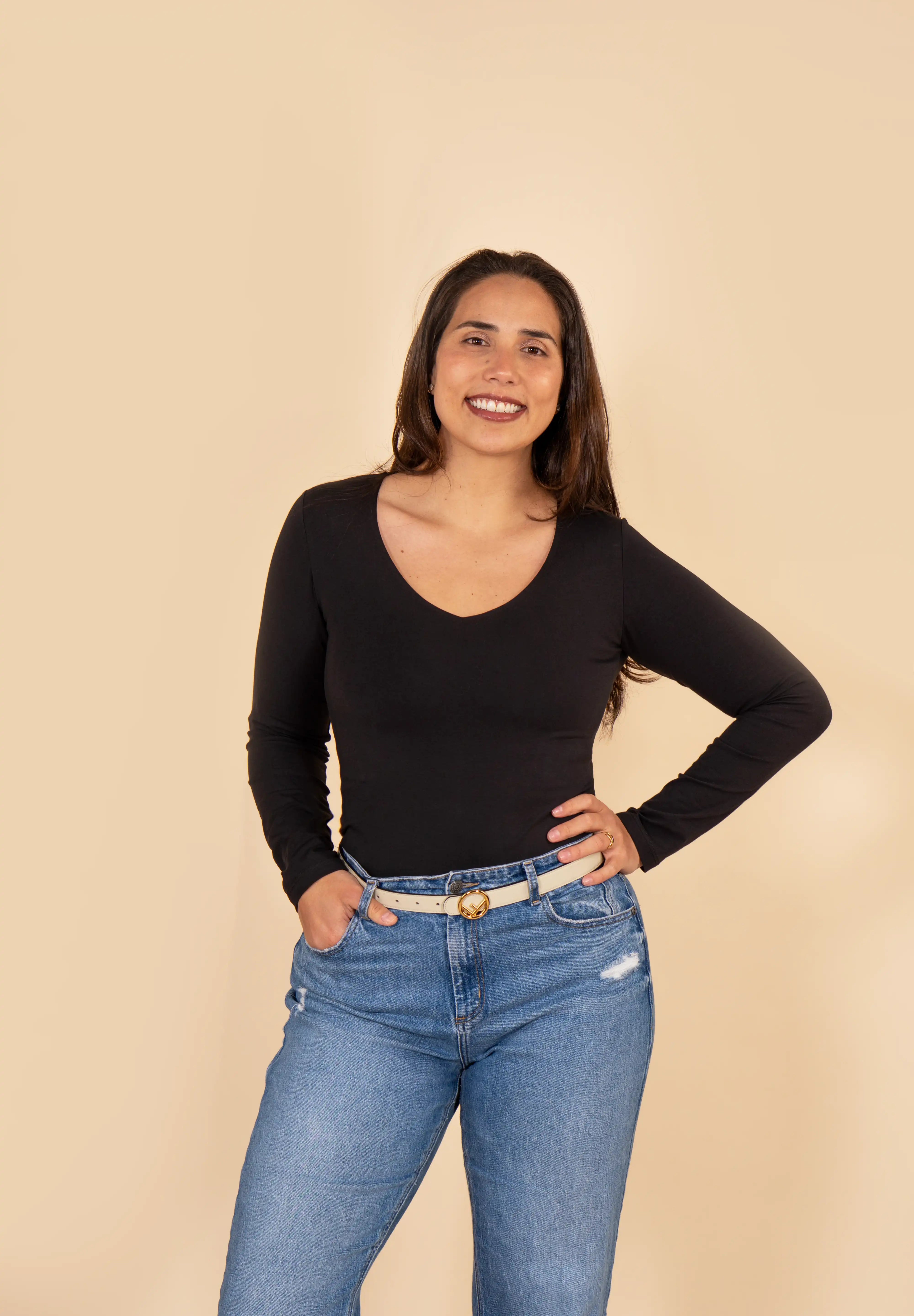 Polo Valeria Manga Larga - Cuello V - Modelador