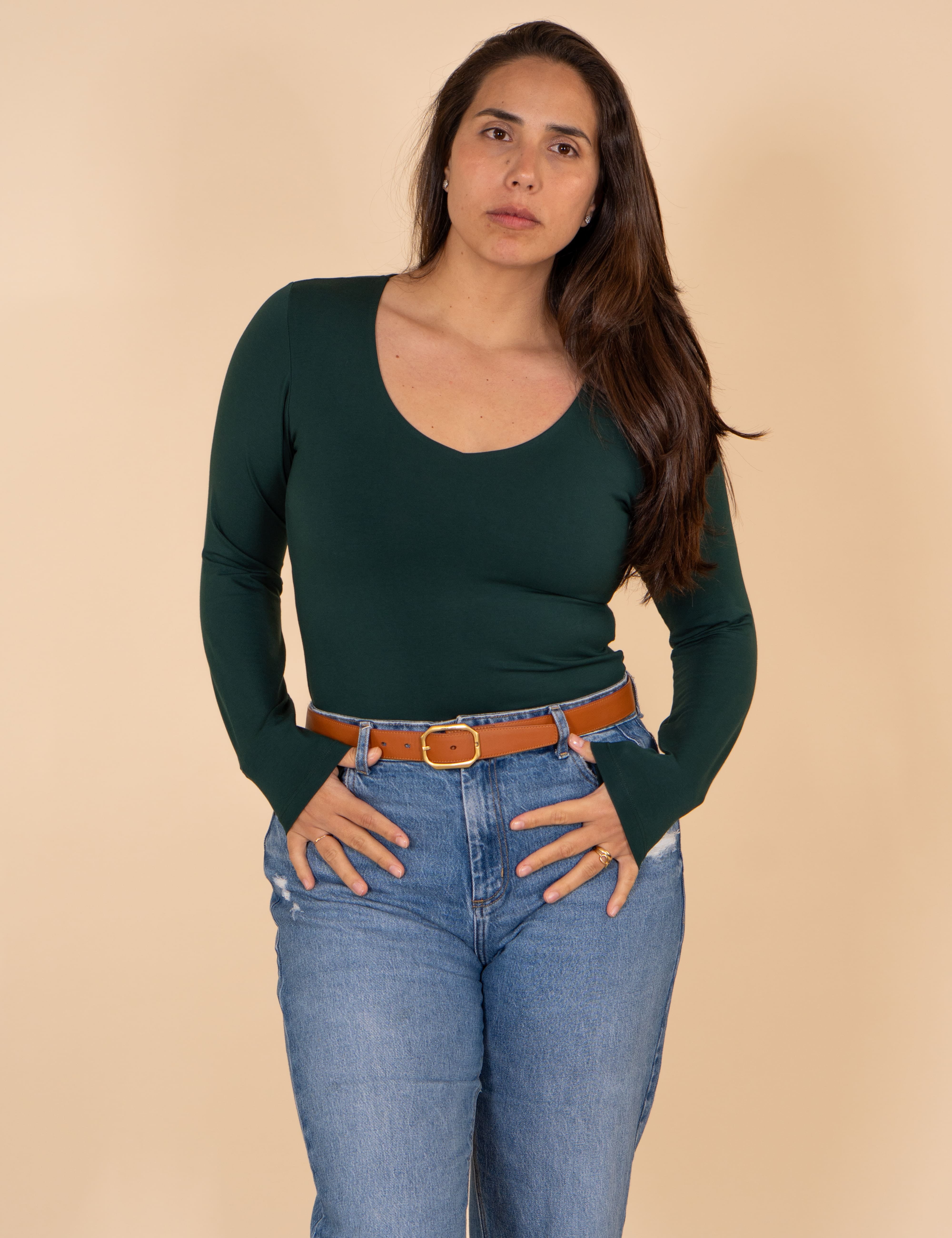 Polo Valeria Manga Larga - Modelador - Cuello V